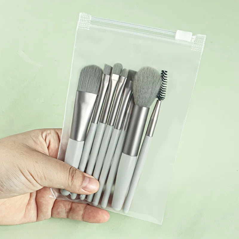 Makeup Brushes 8Pcs Set Travel Makeup Brush Kit with Bag Mini EyeShadow Foundation Loose Powder Blush Detail Brush Beauty Tools