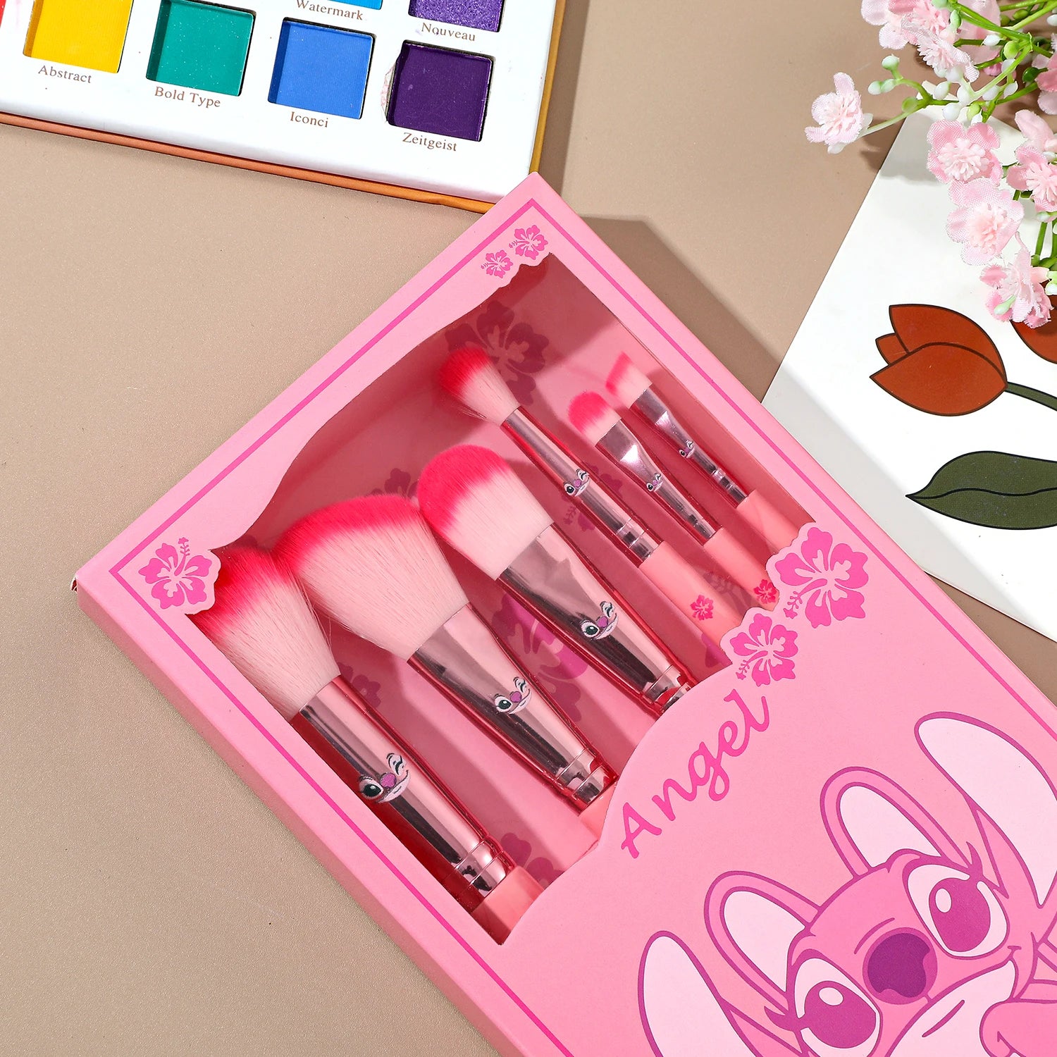6pcs pink cartoon cute Stitch makeup brush set, wooden makeup brush eye shadow brush, gift box packaging.